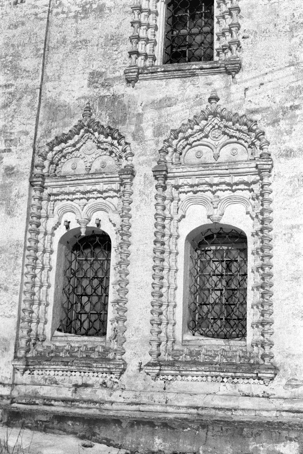 Kargopol
Russia. Arkhangelsk Region. Kargopol District
Churches of the AnnunciationStaraia Torgovaia square
Detail
1998-03-01
© Photograph by William Brumfield