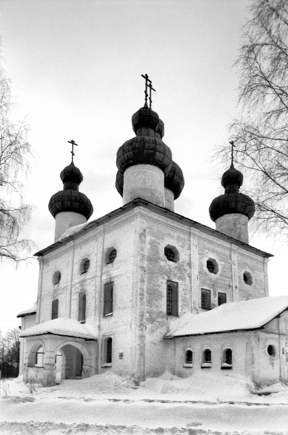 Каргополь, г.
Россия. Архангельская обл.. Каргопольский р-н
Церковь Рождества Иоанна ПредтечиСоборная пл.
1998-03-01
© Фотография Уильяма Брумфилда