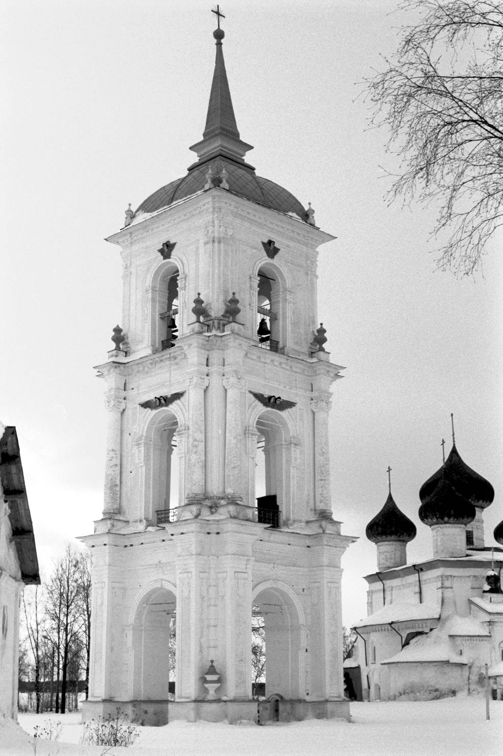 Kargopol
Russia. Arkhangelsk Region. Kargopol District
Cathedral of the Nativity of ChristBaranov embankment
1998-03-01
© Photograph by William Brumfield