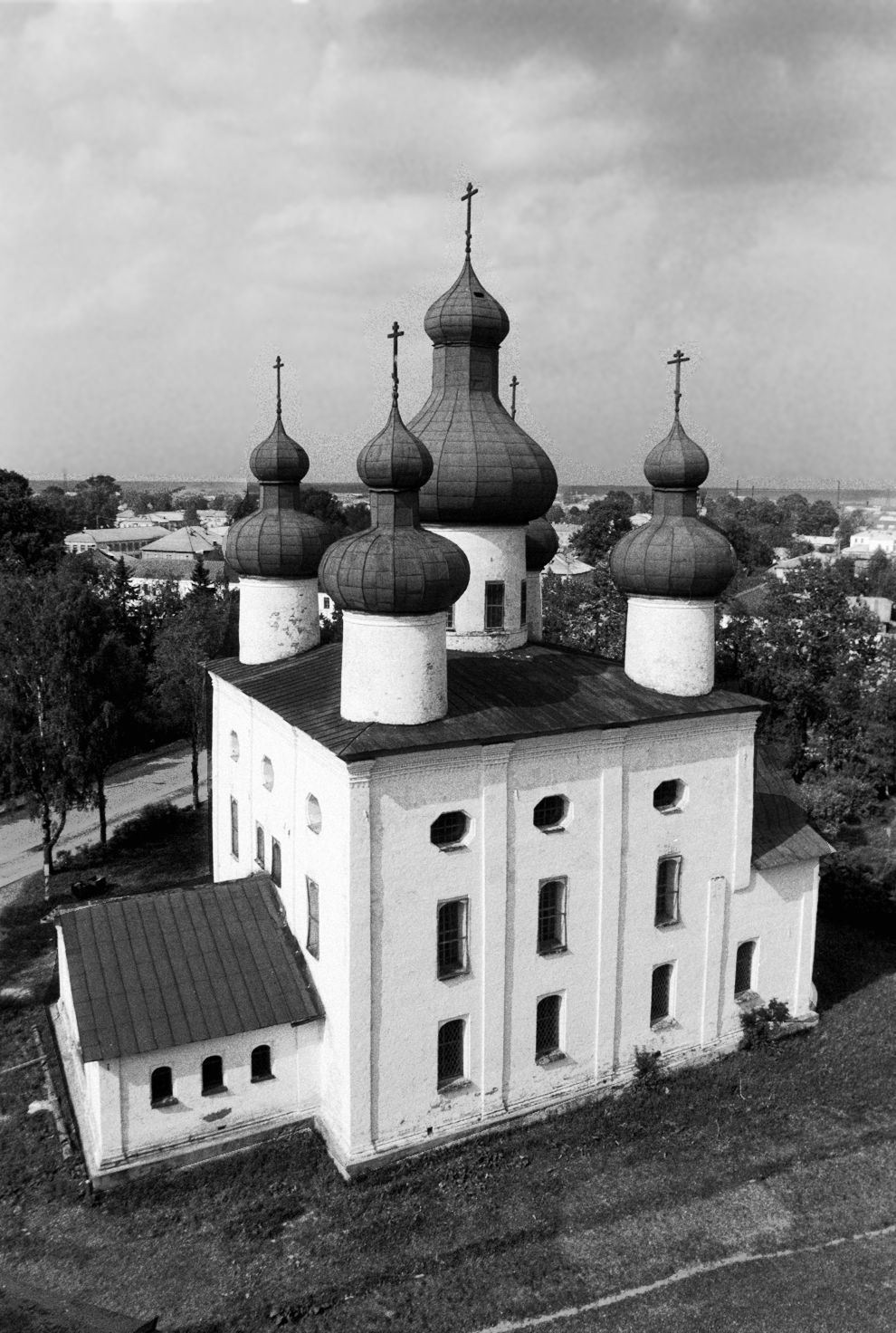 Kargopol
Russia. Arkhangelsk Region. Kargopol District
Church of the Nativity of John the BaptistSobornaia Square
1998-06-15
© Photograph by William Brumfield