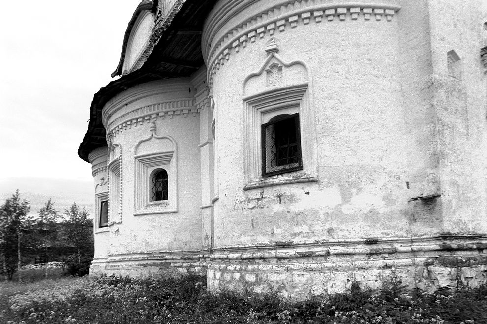 Kargopol
Russia. Arkhangelsk Region. Kargopol District
Church of the Resurrection
Apse
1998-06-23
© Photograph by William Brumfield