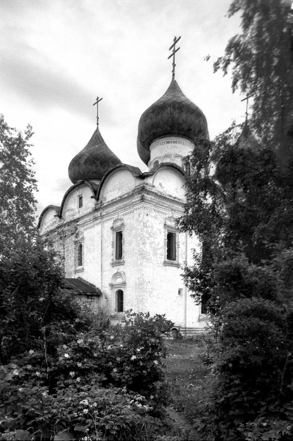 Kargopol
Russia. Arkhangelsk Region. Kargopol District
Church of the Resurrection
1998-06-23
© Photograph by William Brumfield