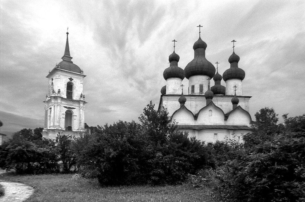 Kargopol
Russia. Arkhangelsk Region. Kargopol District
Church of the Nativity of John the BaptistSobornaia Square
1998-06-23
© Photograph by William Brumfield