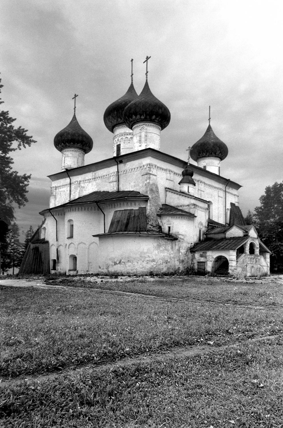 Kargopol
Russia. Arkhangelsk Region. Kargopol District
Cathedral of the Nativity of ChristBaranov embankment
1998-06-23
© Photograph by William Brumfield