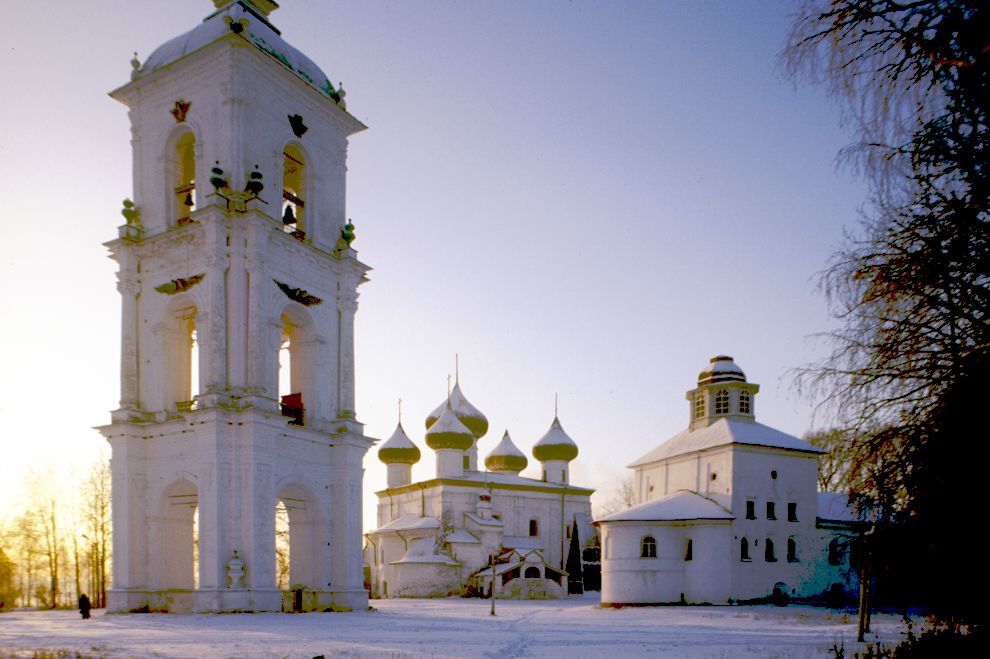 Kargopol
Russia. Arkhangelsk Region. Kargopol District
Church of the PresentationSobornaia Square
1999-11-25
© Photographs by William Brumfield