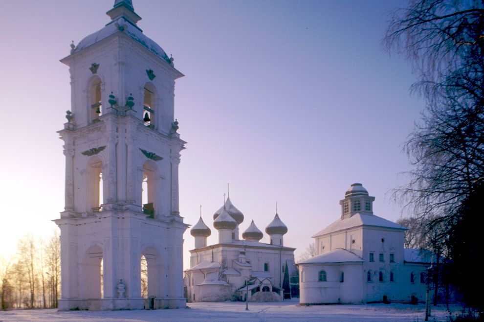 Kargopol
Russia. Arkhangelsk Region. Kargopol District
Church of the PresentationSobornaia Square
1999-11-25
© Photographs by William Brumfield