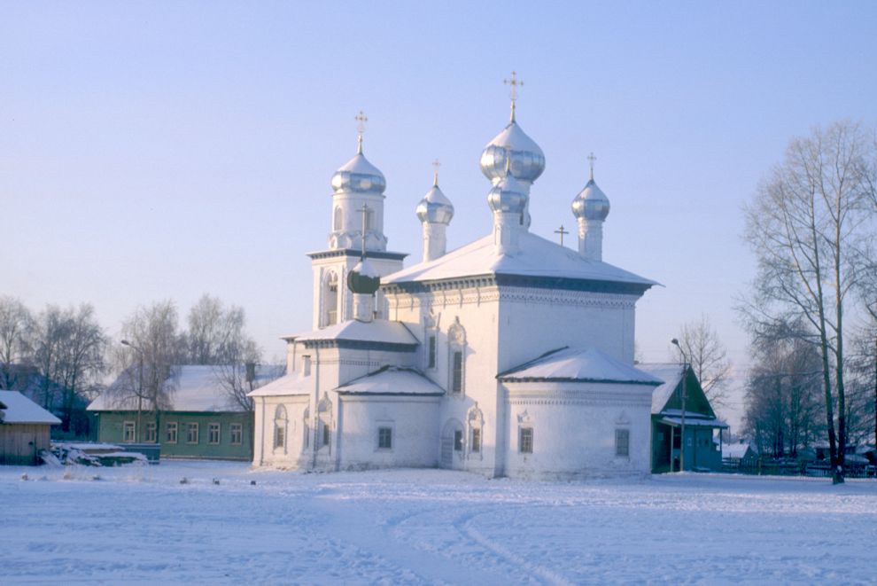 Каргополь, г.
Россия. Архангельская обл.. Каргопольский р-н
Церковь Рождества Пресвятой БогородицыЛенина ул. 32
1999-11-25
© Фотографии Уильяма Брумфилда