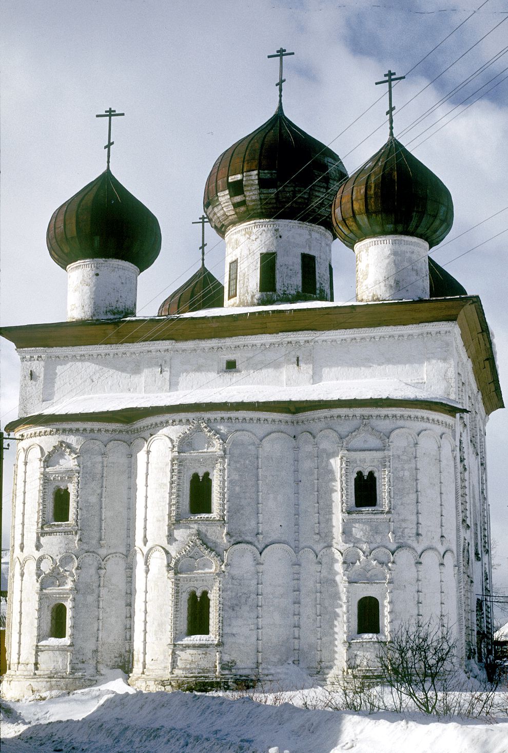 Kargopol
Russia. Arkhangelsk Region. Kargopol District
Churches of the AnnunciationStaraia Torgovaia square
1998-03-01
© Photographs by William Brumfield