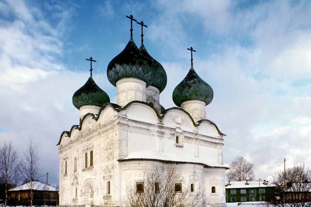 Kargopol
Russia. Arkhangelsk Region. Kargopol District
Church of the Resurrection
1998-03-01
© Photographs by William Brumfield