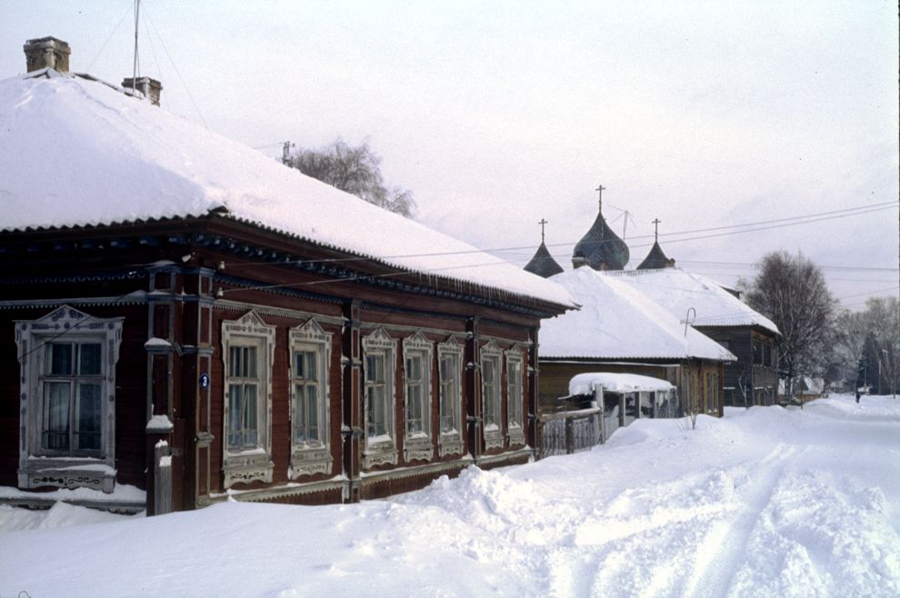 Kargopol
Russia. Arkhangelsk Region. Kargopol District
Log house, 19 c.
1998-02-27
© Photographs by William Brumfield