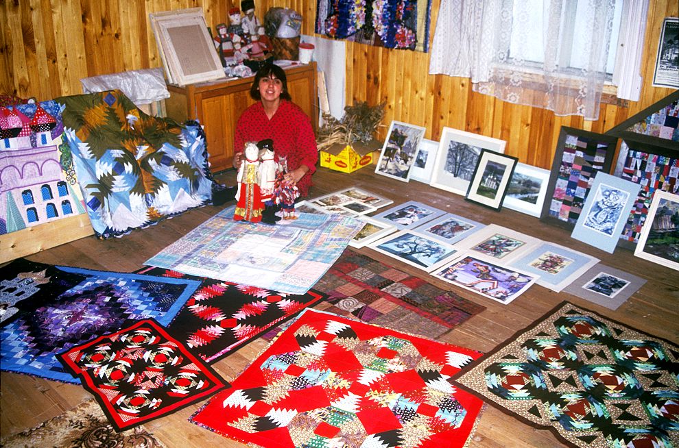 Kargopol
Russia. Arkhangelsk Region. Kargopol District
Elena Dikova house
Interior
1999-11-28
© Photographs by William Brumfield