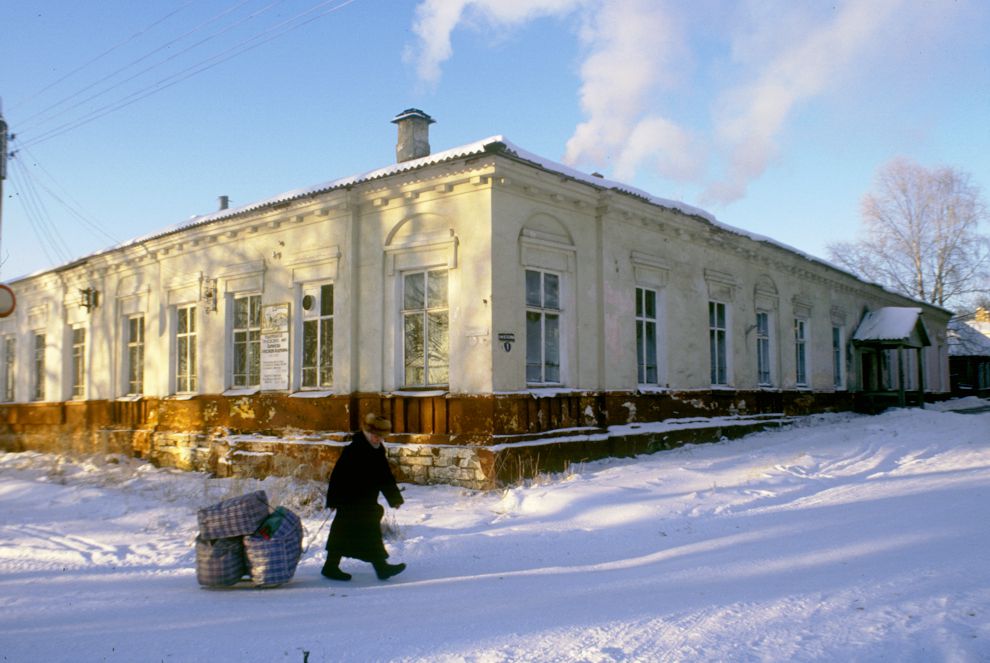 Kargopol
Russia. Arkhangelsk Region. Kargopol District
Baranov house
1999-11-25
© Photographs by William Brumfield