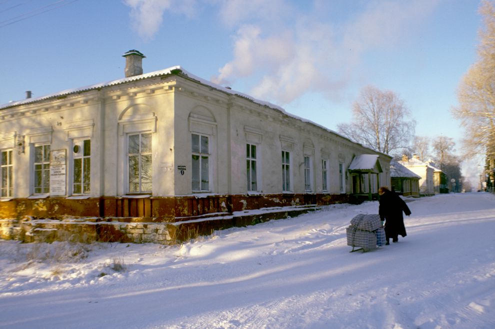 Kargopol
Russia. Arkhangelsk Region. Kargopol District
Baranov house
1999-11-25
© Photographs by William Brumfield