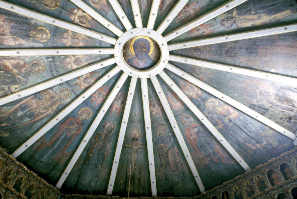 Pogost (one of 3 hamlets comprising village of Oshevensk)
Russia. Arkhangelsk Region. Kargopol District
Church of the Epiphany
Interior. Painted ceiling (Nebo)
1998-02-28
© Photographs by William Brumfield