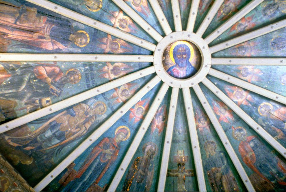 Pogost (one of 3 hamlets comprising village of Oshevensk)
Russia. Arkhangelsk Region. Kargopol District
Church of the Epiphany
Interior. Painted ceiling (Nebo)
1998-02-28
© Photographs by William Brumfield