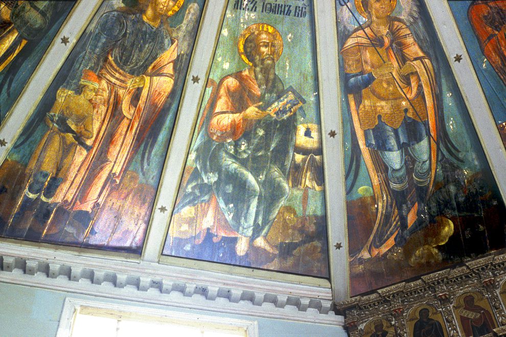 Pogost (one of 3 hamlets comprising village of Oshevensk)
Russia. Arkhangelsk Region. Kargopol District
Church of the Epiphany
Interior. Painted ceiling (Nebo)
1998-06-18
© Photographs by William Brumfield