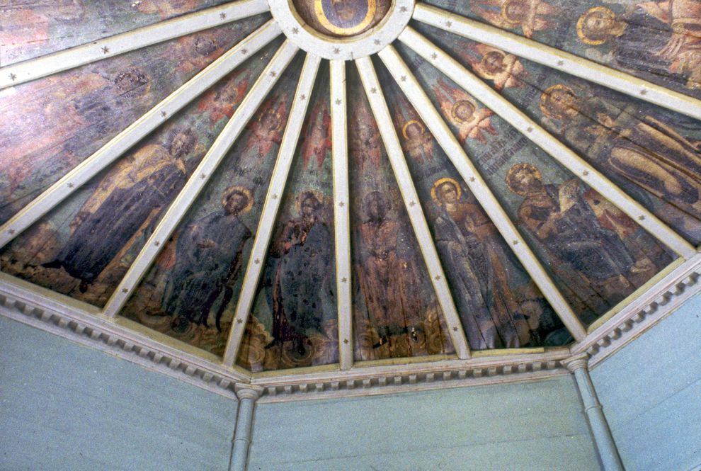 Pogost (one of 3 hamlets comprising village of Oshevensk)
Russia. Arkhangelsk Region. Kargopol District
Church of the Epiphany
Interior. Painted ceiling (Nebo)
1998-02-28
© Photographs by William Brumfield