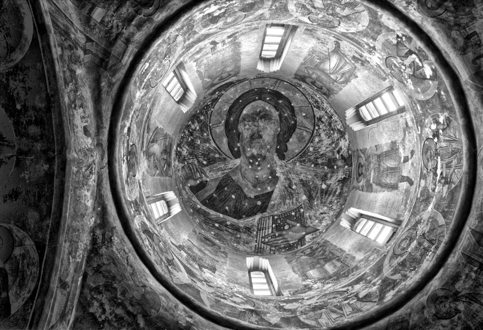 Ferapontovo
Russia. Vologda Region. Kirillovskii District
Ferapontov Monastery of Nativity of the Mother of God
Cathedral of Nativity of the Virgin
Interior. Cupola
1995-08-10
© Photographs by William Brumfield