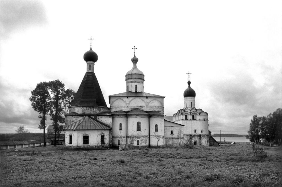 Ферапонтово, с.
Россия. Вологодская обл.. Кирилловский р-н
Ферапонтовский Богородице-Рождественский монастырь
1995-08-10
© Фотографии Уильяма Брумфилда