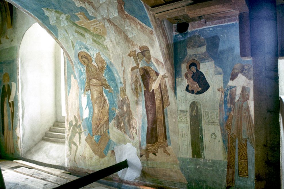 Ferapontovo
Russia. Vologda Region. Kirillovskii District
Ferapontov Monastery of Nativity of the Mother of God
Cathedral of Nativity of the Virgin
Interior. North bay
1995-08-10
© Photographs by William Brumfield