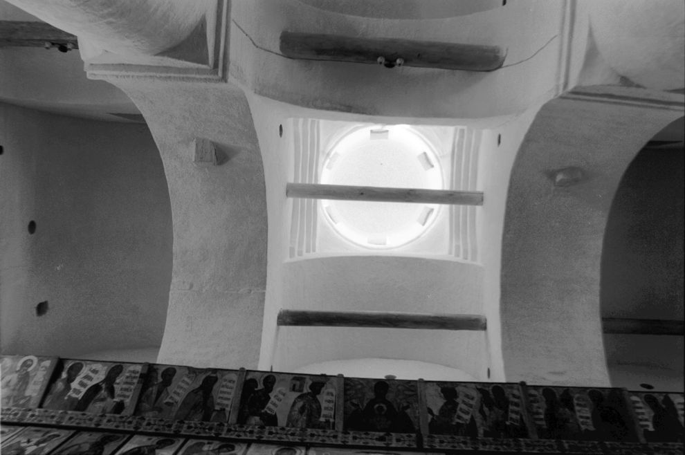 Kirillov
Russia. Vologda Region. Kirillovskii District
St. Kirill-Belozersk monastery
Church of the Transfiguration over Water gate
Interior
1999-07-15
© Photographs by William Brumfield