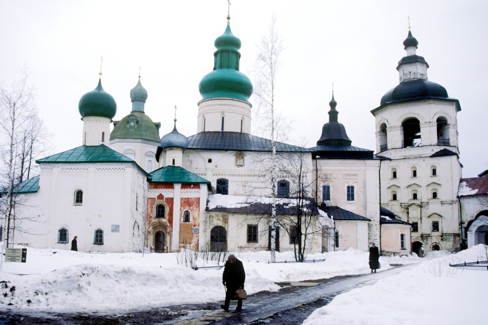 Kirillov
Russia. Vologda Region. Kirillovskii District
St. Kirill-Belozersk monastery
Church of St. Kirill
2001-04-01
© Photographs by William Brumfield