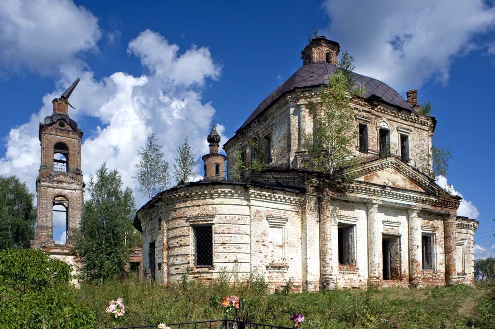 Olesh`
Russia. Kostroma Region. Galichskii District
Church of Saint Nicholas
2010-08-12
© Photographs by William Brumfield