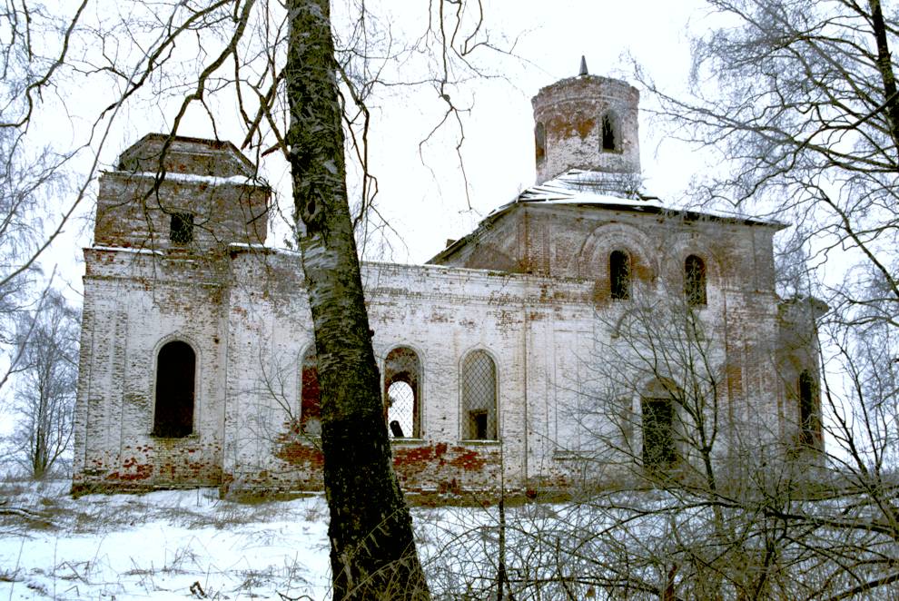 Едома, с. (Железнодорожный с-с)
Россия. Вологодская обл.. Шекснинский р-н
Церковь Благовещения Пресвятой Богородицы
2006-12-30
© Фотографии Уильяма Брумфилда