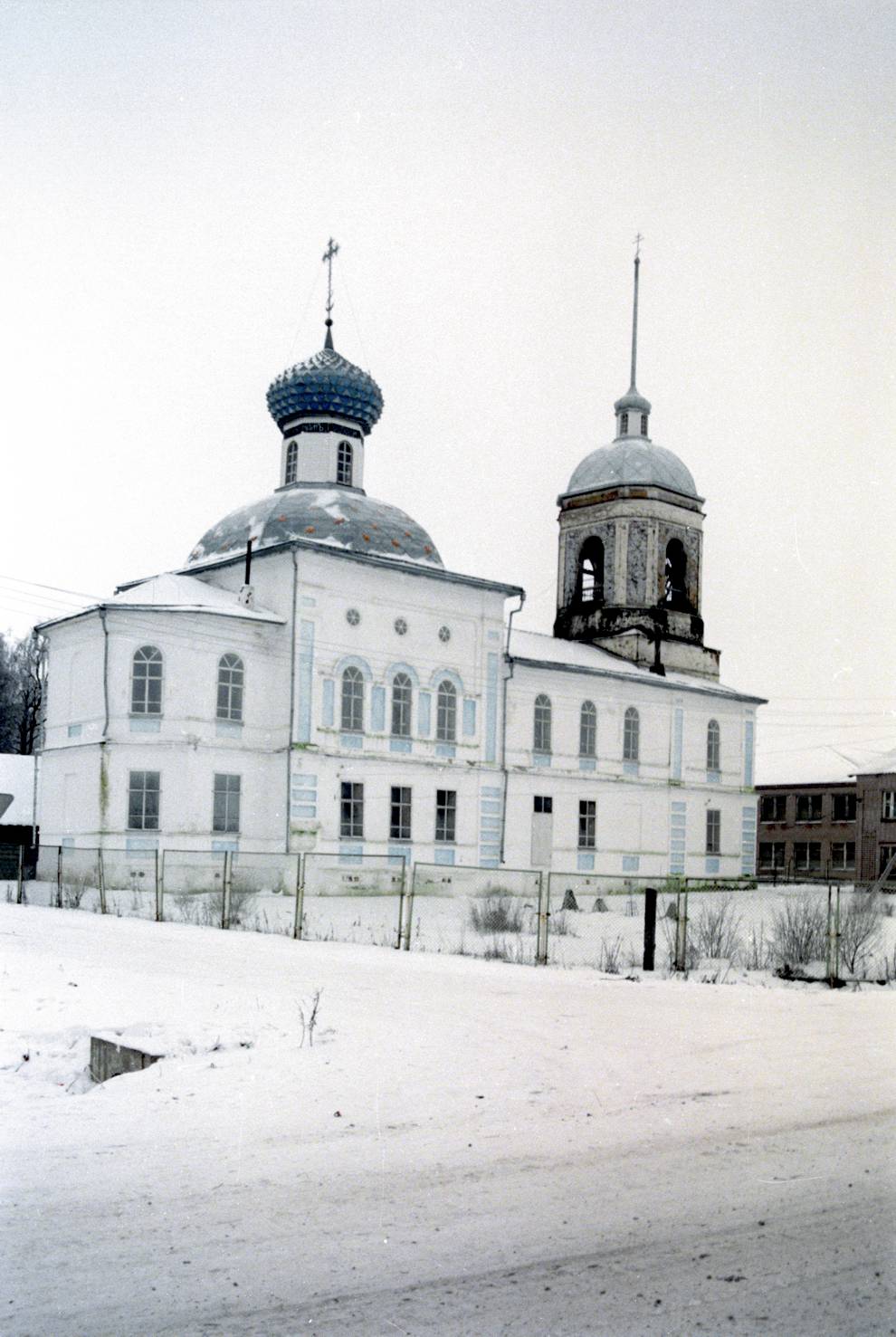 Сизьма, с. (Сиземский с-с)
Россия. Вологодская обл.. Шекснинский р-н
Церковь Николая Чудотворца
2006-12-30
© Фотографии Уильяма Брумфилда