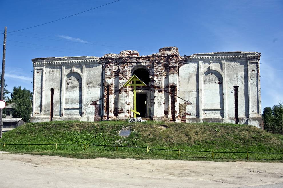 Sheksna
Russia. Vologda Region. Sheksna District
Church of the Kazan icon of Mother of God (1787)
2009-08-09
© Photographs by William Brumfield