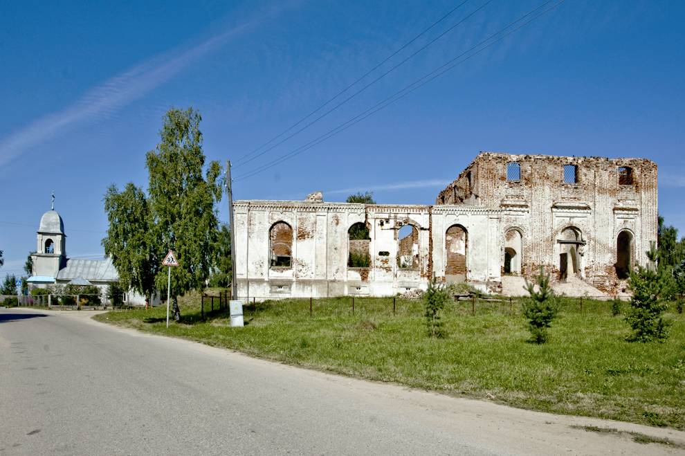 Шексна, пос.
Россия. Вологодская обл.. Шекснинский р-н
Церковь Казанской иконы Божией Матери (1787)
2009-08-09
© Фотографии Уильяма Брумфилда