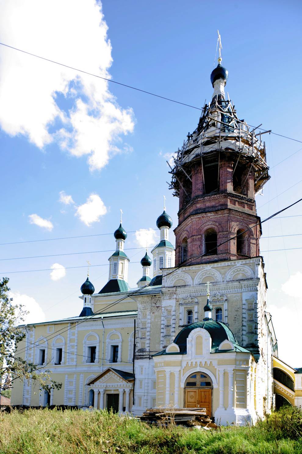 Солигалич, г.
Россия. Костромская обл.. Солигаличский р-н
Собор Рождества Пресвятой БогородицыВылузгина ул.
2010-08-12
© Фотографии Уильяма Брумфилда