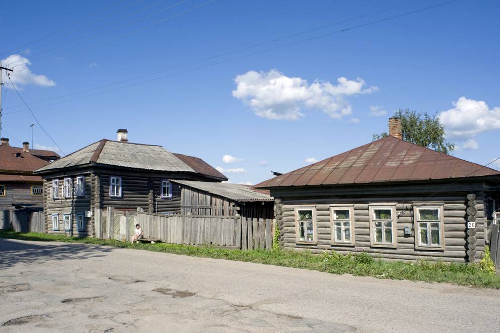 Солигалич, г.
Россия. Костромская обл.. Солигаличский р-н
Деревянный дом
2010-08-12
© Фотографии Уильяма Брумфилда