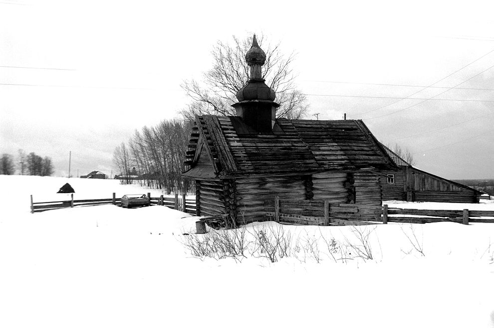 Nefedovskaya
Russia. Vologda Region. Vojega District
Log Chapel
2001-04-02
© Photographs by William Brumfield