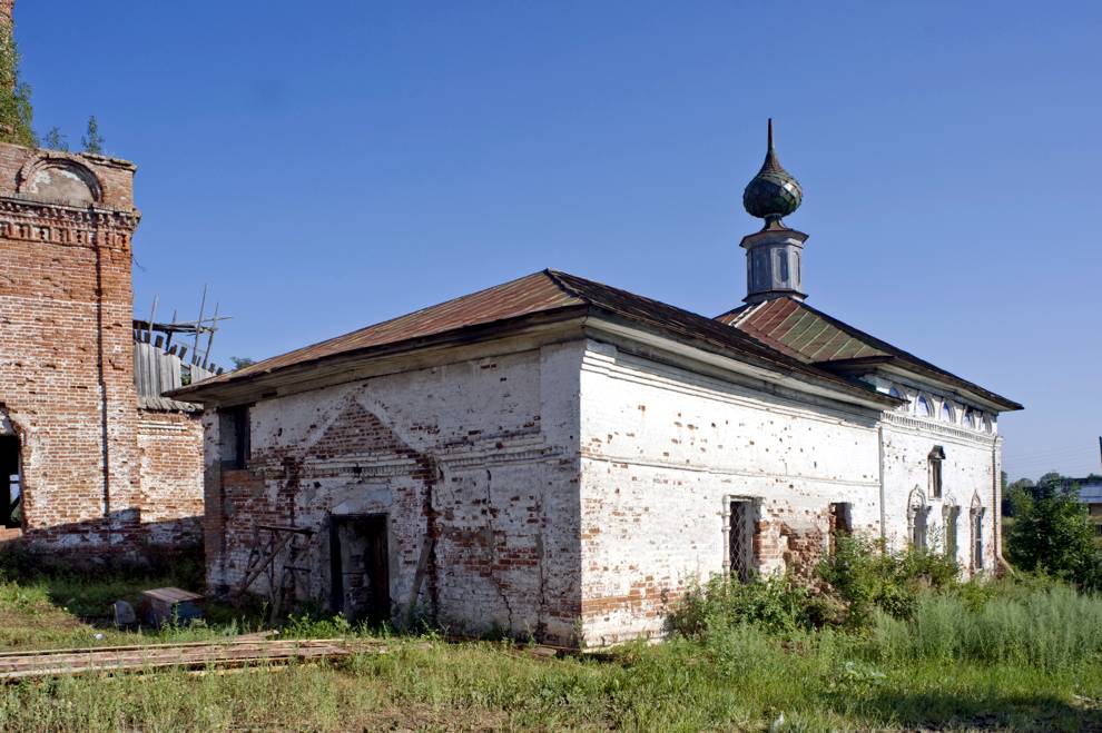 Liubim
Russia. Yaroslavl Region. Lyubimskii District
Church of the Kazan` Icon of the Mother of God
2010-08-12
© Photographs by William Brumfield